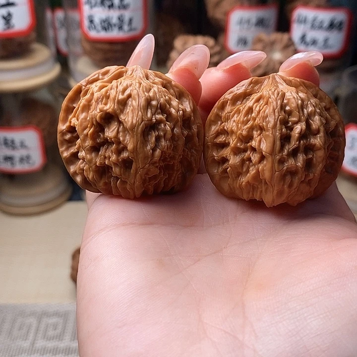 文玩核桃把件山地磨盘……
