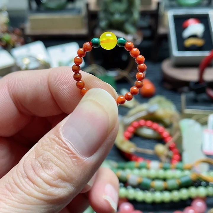 南红玛瑙戒指未镶嵌