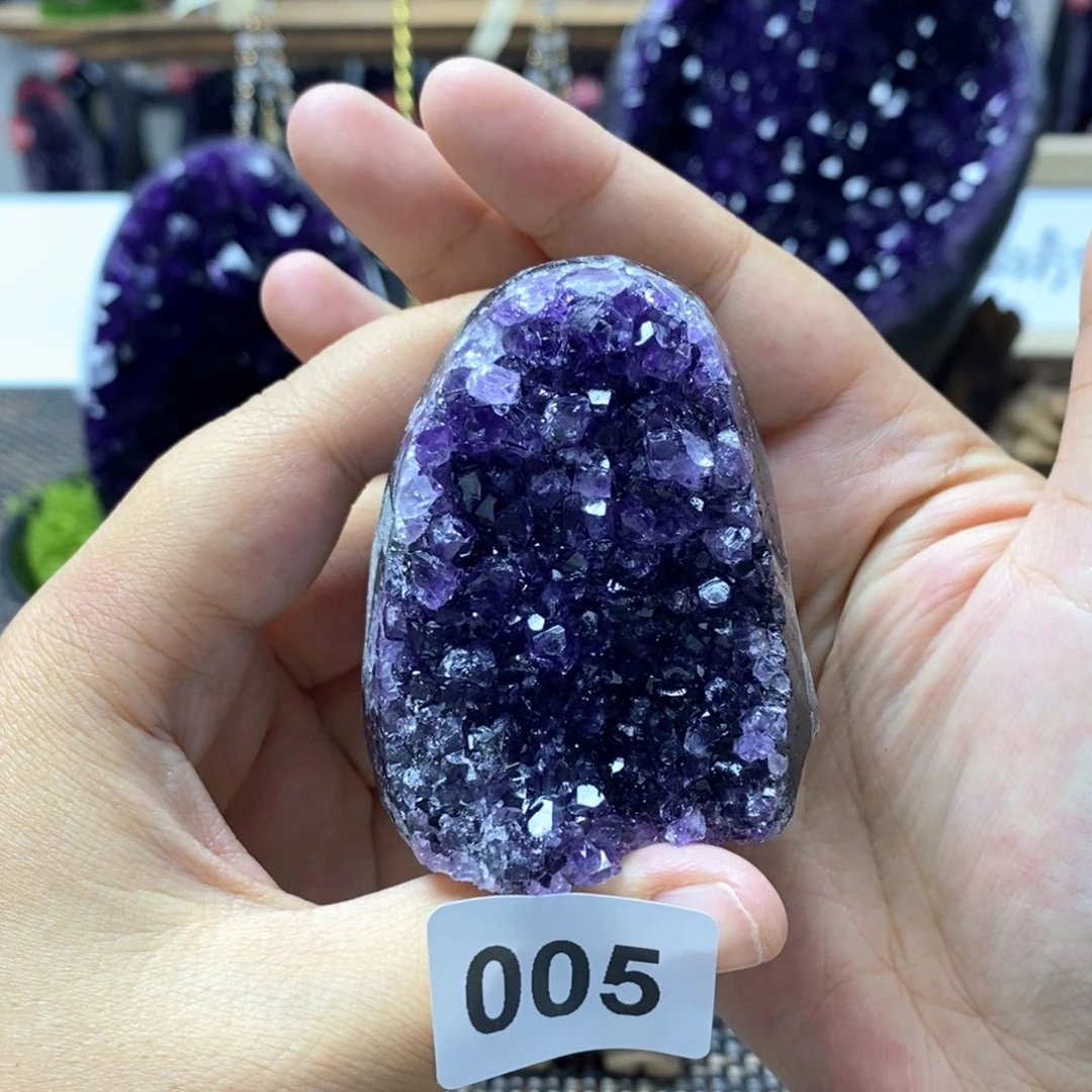 未镶嵌水晶大型摆件（非配饰）