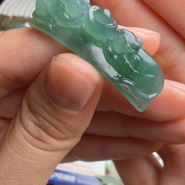 定制翡翠未镶嵌包工