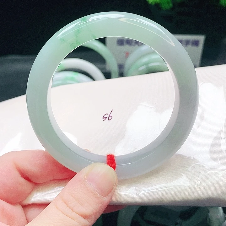 翡翠未镶嵌手镯36