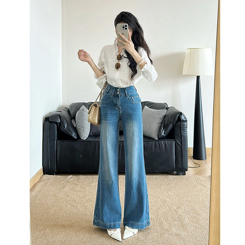 乔栈蓝色高腰显瘦不贴腿喇叭牛仔裤女秋冬新款设计感提臀气质喇叭