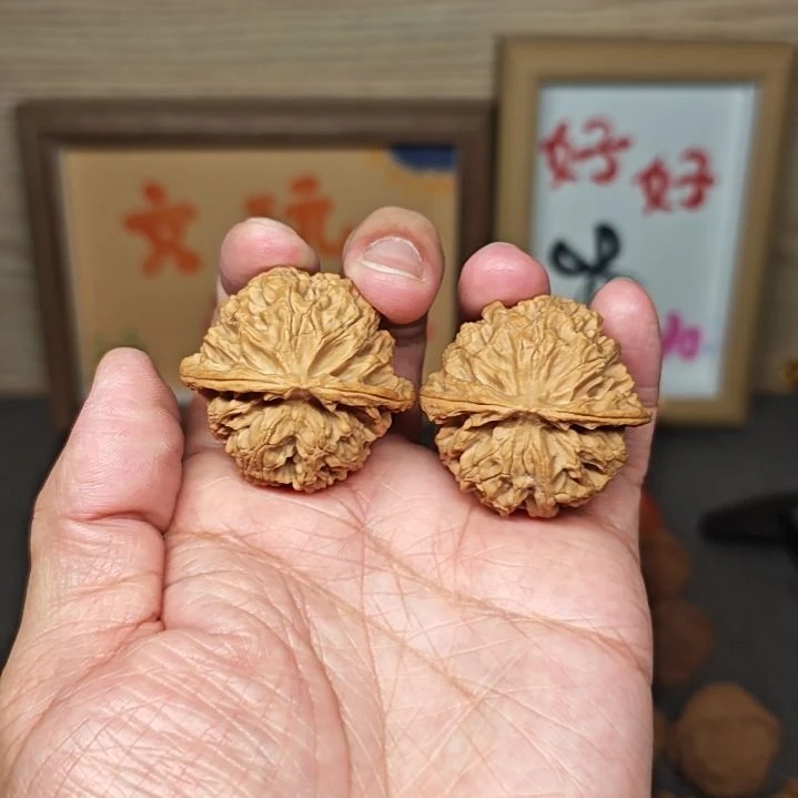 䖝***二文玩核桃把件39全品苹果园