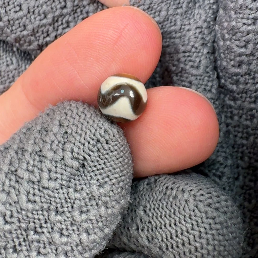 玛瑙/玉髓颈饰未镶嵌归*玛瑙工艺品