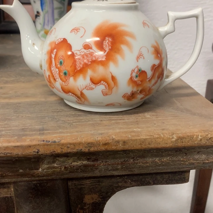 林***红陶瓷茶壶一个完整