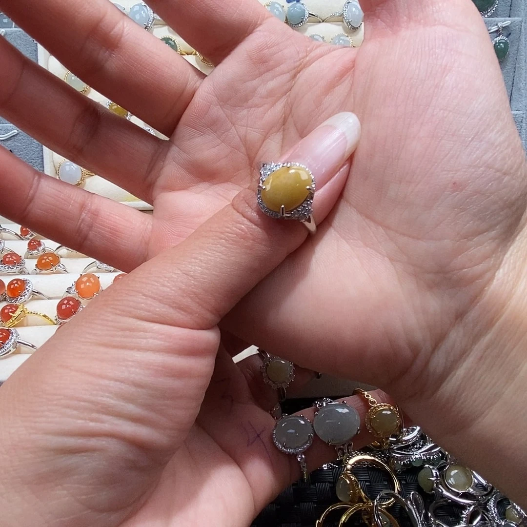 花***叶翡翠未镶嵌戒指缅甸