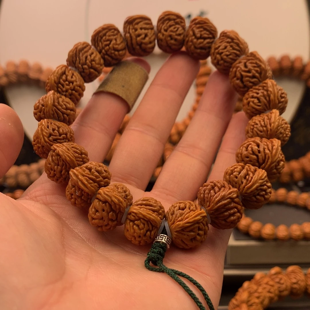 【闪购商品】桃核手串19刺龙手串