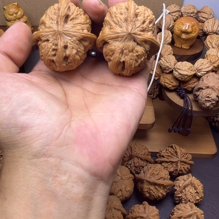 一***叁吊坠桃核将军镑大马虎对儿