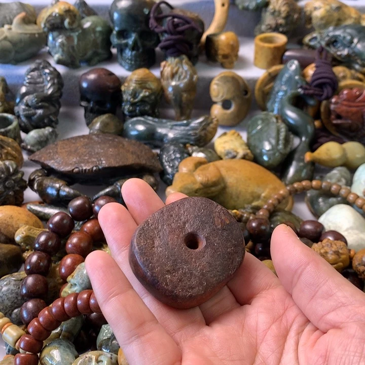 未镶嵌岫岩河磨玉（透闪石质玉）笔搁