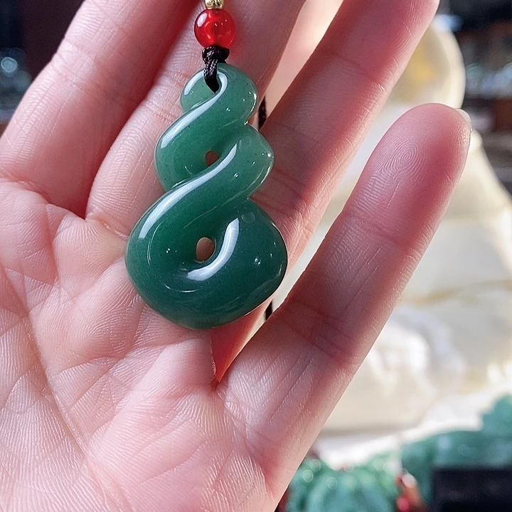 密玉（石英质玉）毛衣链未镶嵌