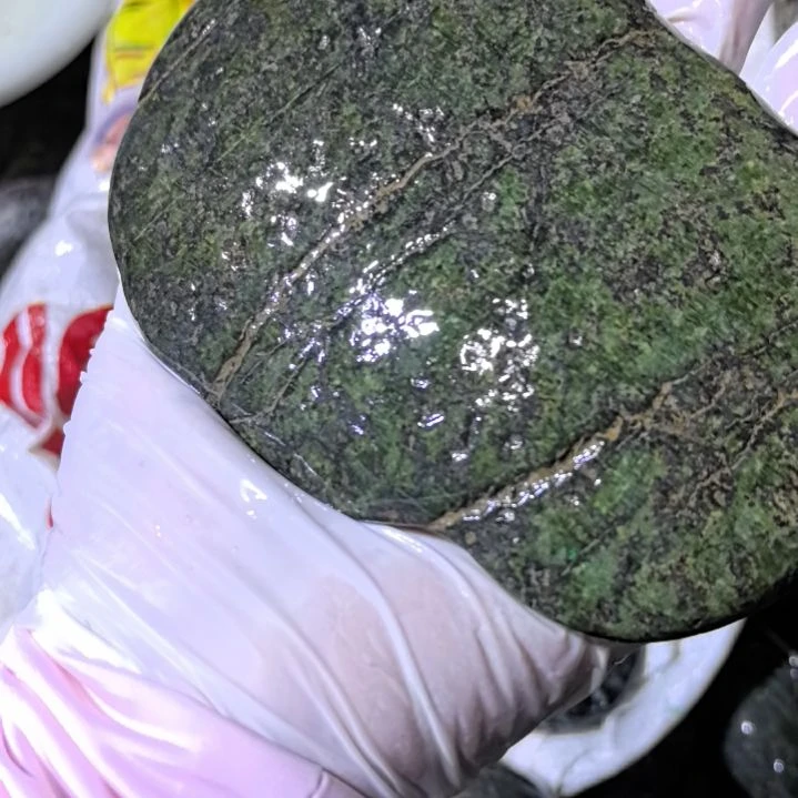 绿***山有机玻璃藏玉药王石原石