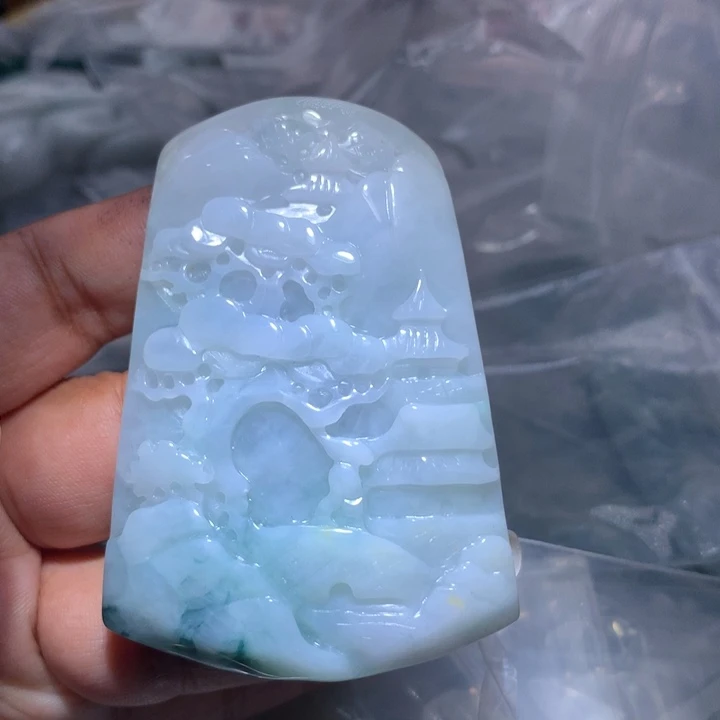 翡翠未镶嵌颈饰保真天然A货翡翠