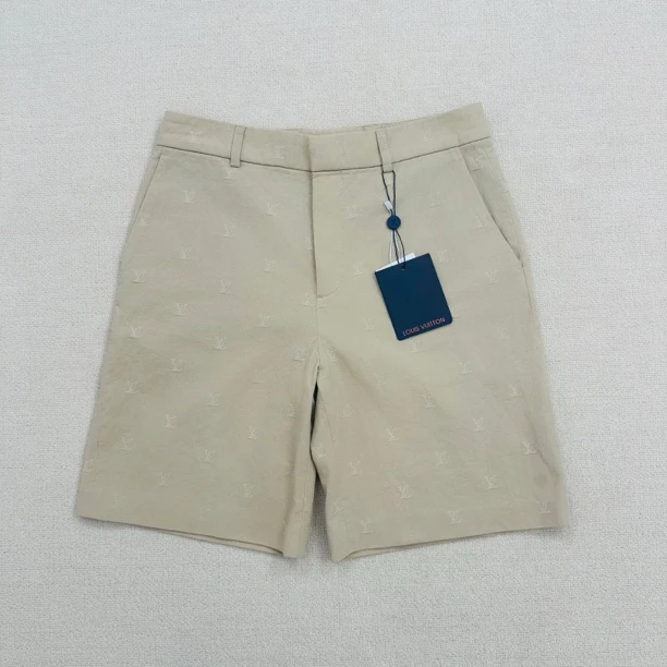 全新未使用 LouisVuitton/路易威登 SS24满印短裤/46码/WL0527