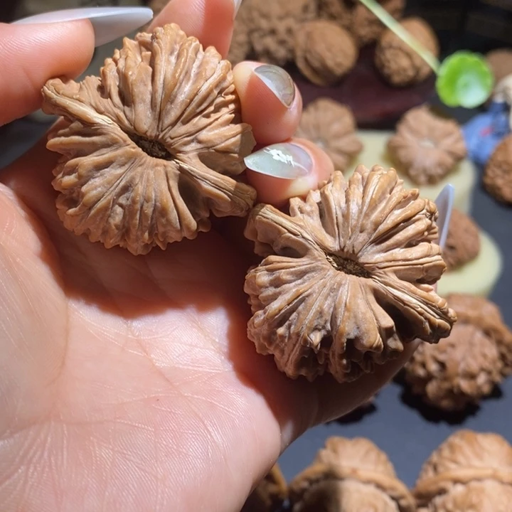 文玩核桃把件原桩全品山地楼44.5