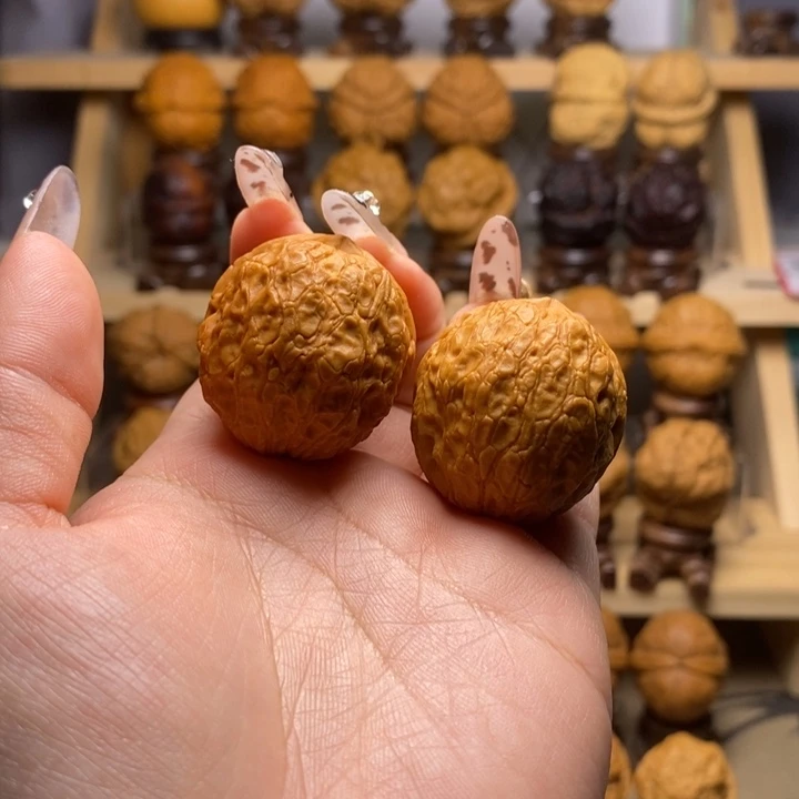 文玩核桃吊坠35蛇皮球Y05