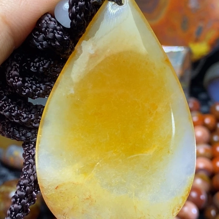 玛瑙/玉髓颈饰未镶嵌