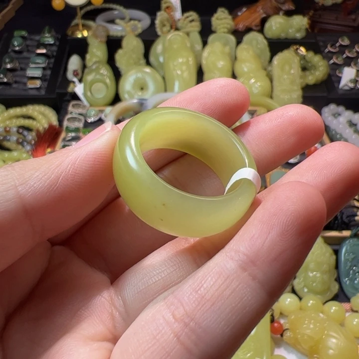 和田玉（黄玉）颈饰未镶嵌圈口22.3