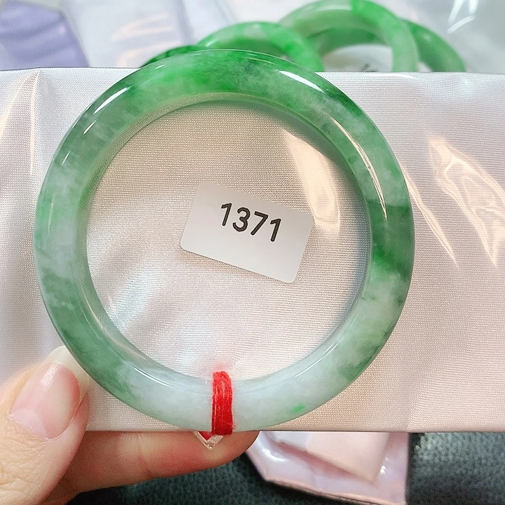 翡翠手镯未镶嵌天然翡翠手镯57.1