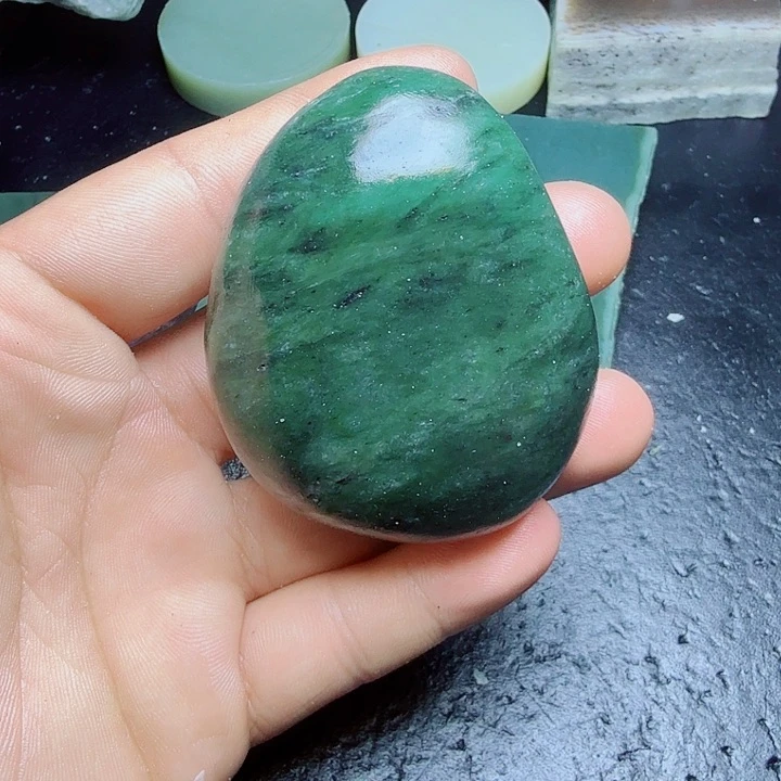和田玉（糖玉）未镶嵌珠宝奇石