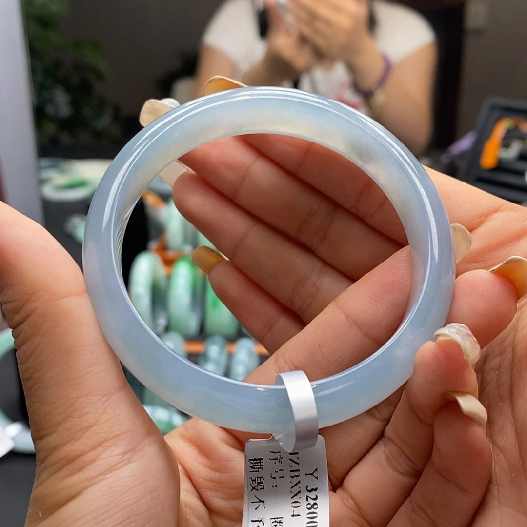翡翠未镶嵌手镯缅甸翡翠57.4
