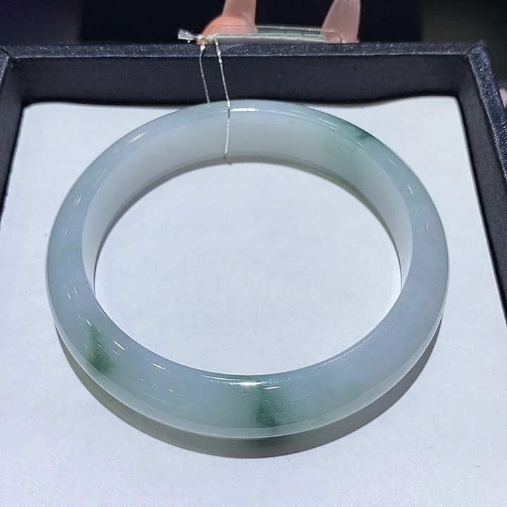 翡翠未镶嵌手镯翡翠手镯