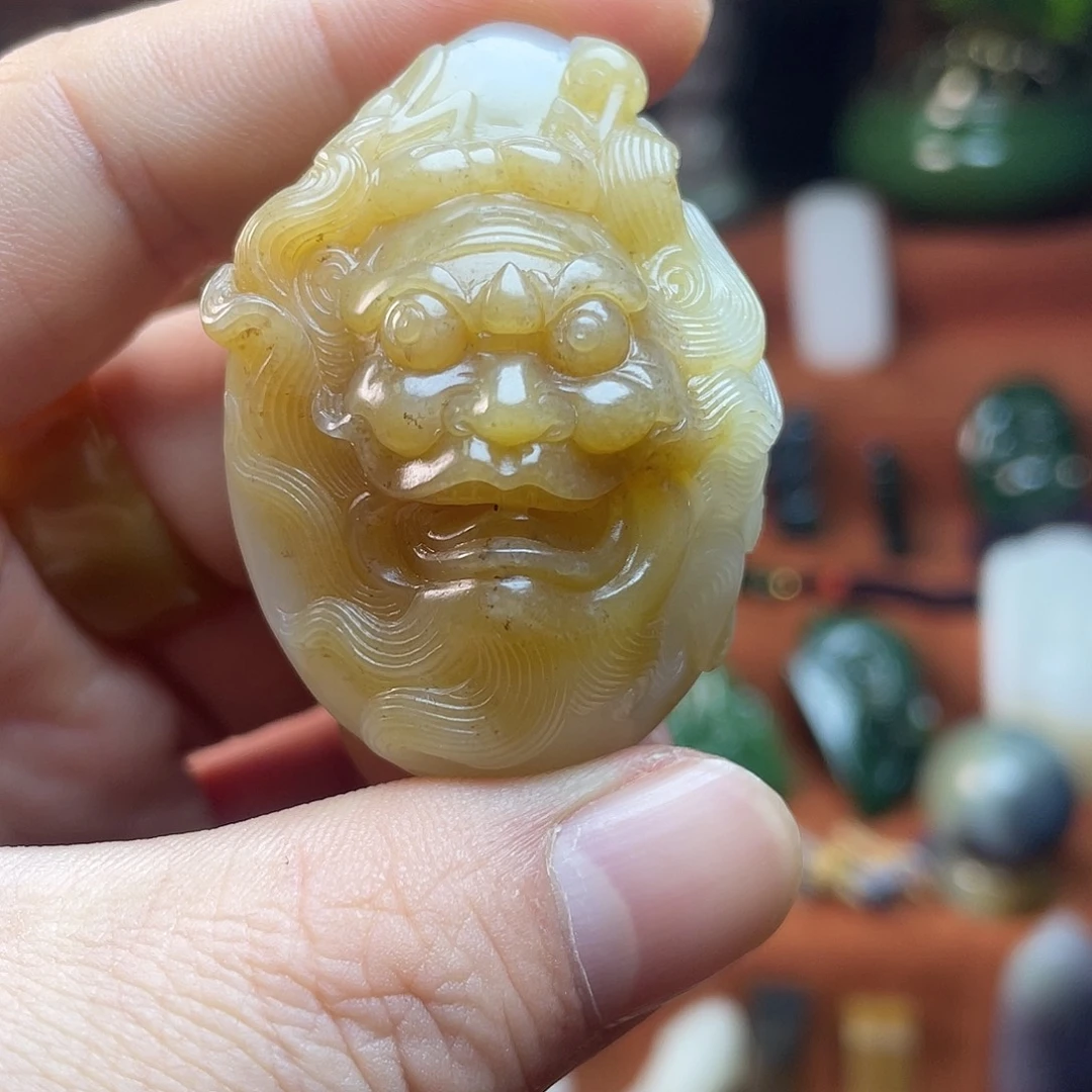 和田玉未镶嵌颈饰新疆且末红糖俏色钟馗吊坠带证书