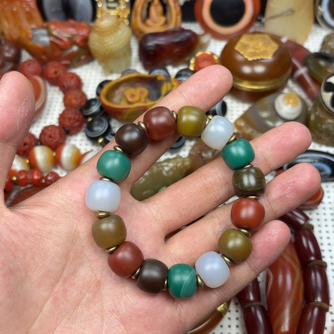 玛瑙/玉髓颈饰未镶嵌