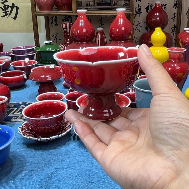 景德镇陶瓷花口高足杯