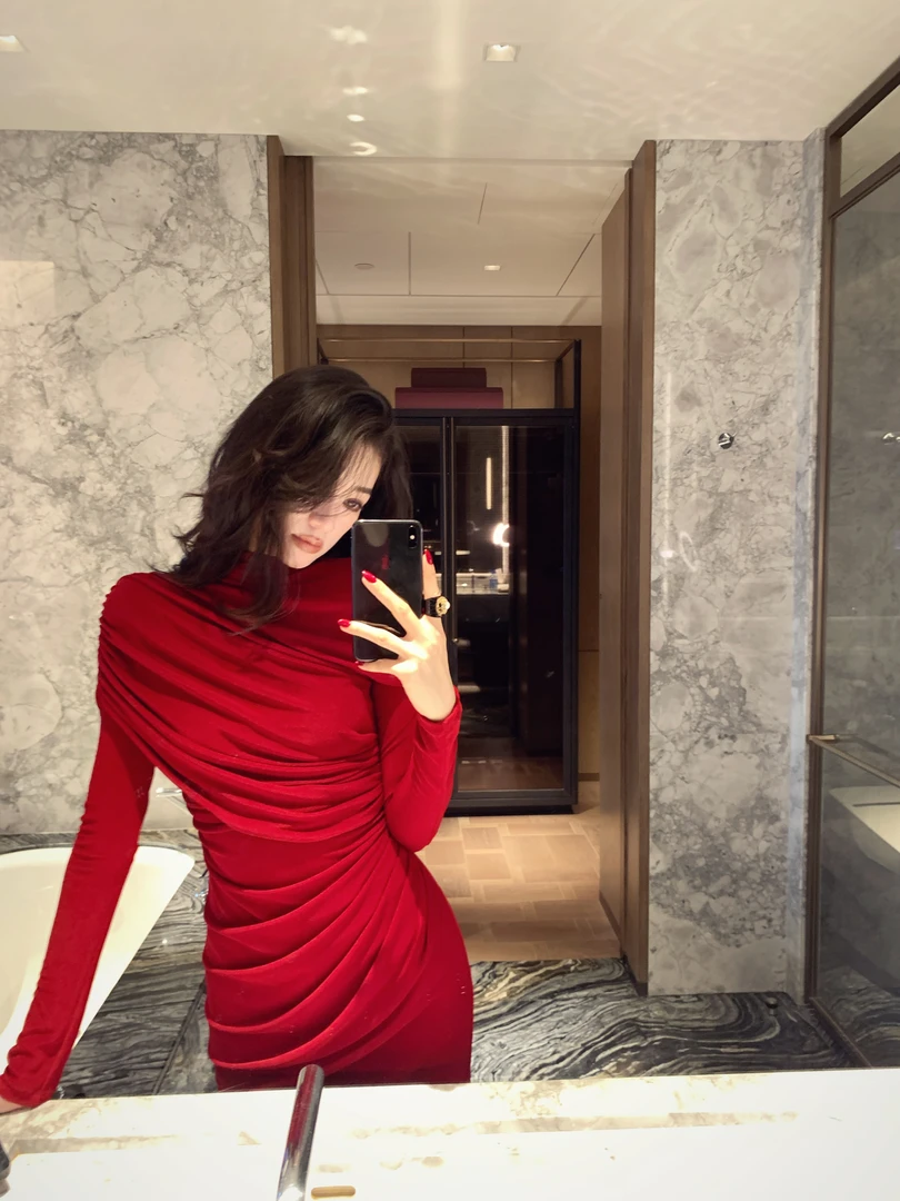 金南一醋酸面料气质长袖红色中长款修身收褶裙0101411285