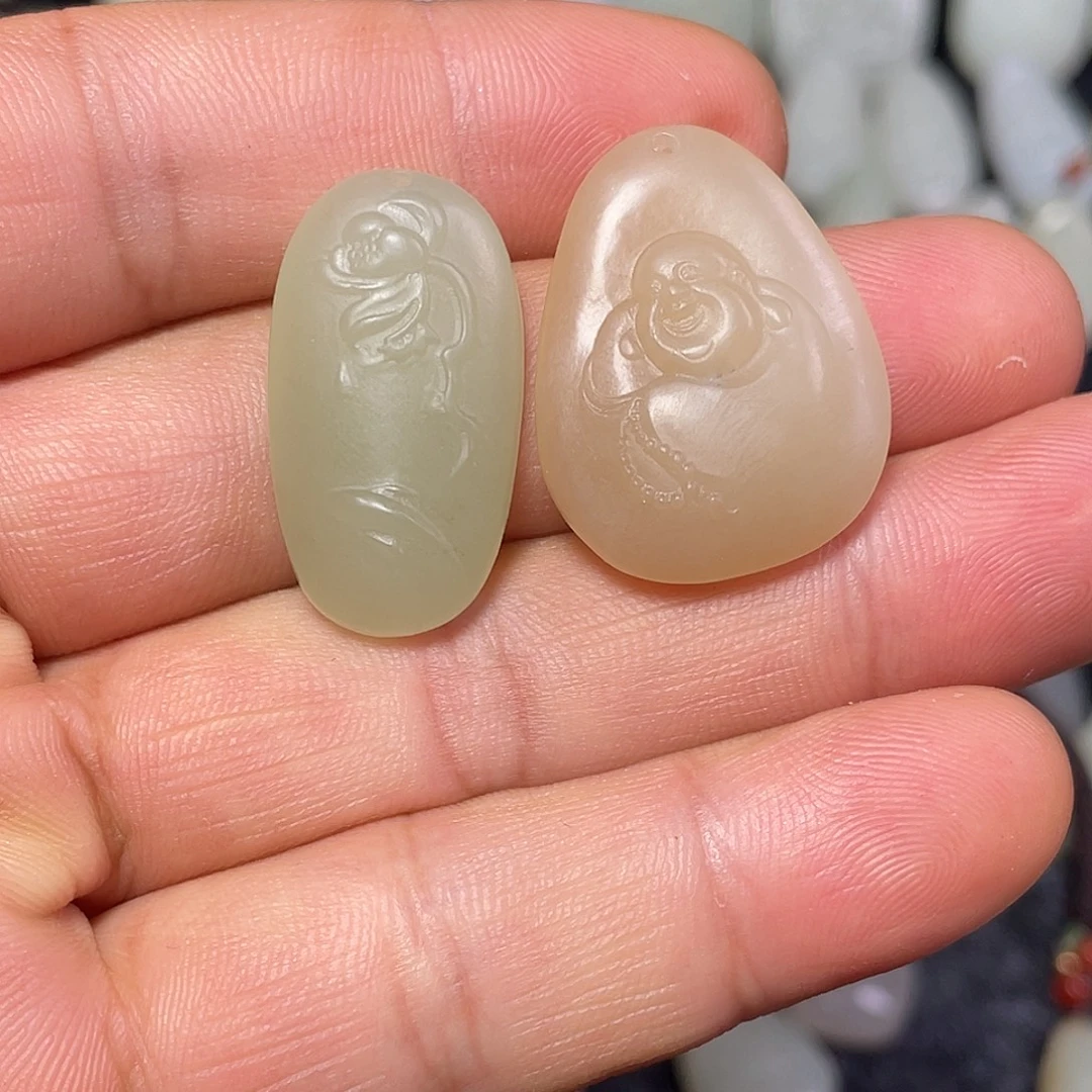 然***然和田玉未镶嵌颈饰吊坠