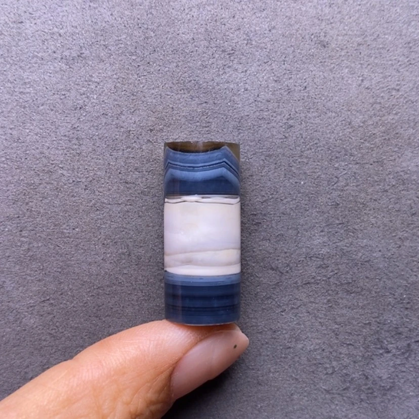 【闪购商品】未镶嵌玛瑙/玉髓珠宝奇石乱**星
