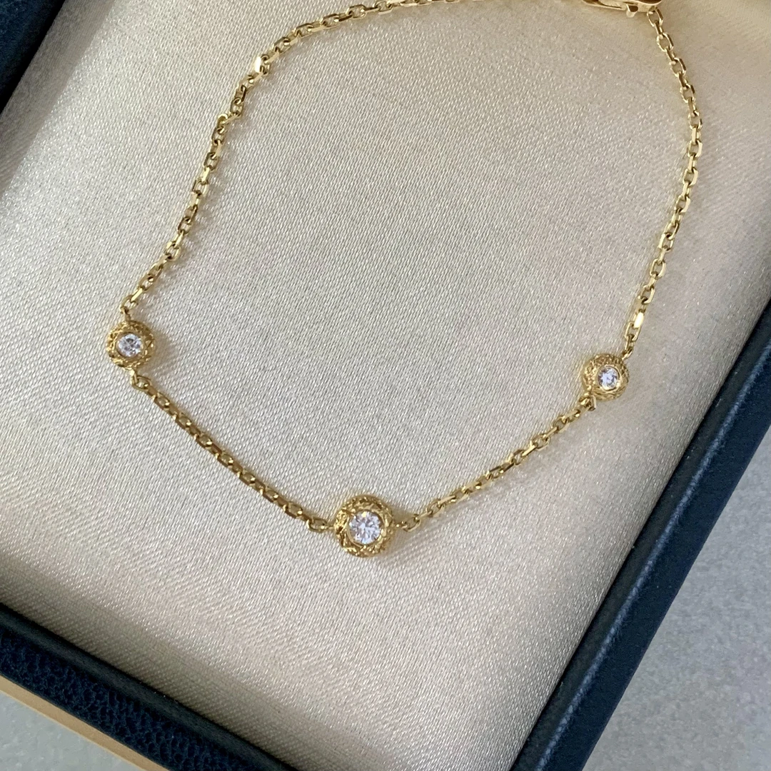 CFJEW 18K金【三颗复古泡泡天然钻石】手链轻奢复古时尚百搭