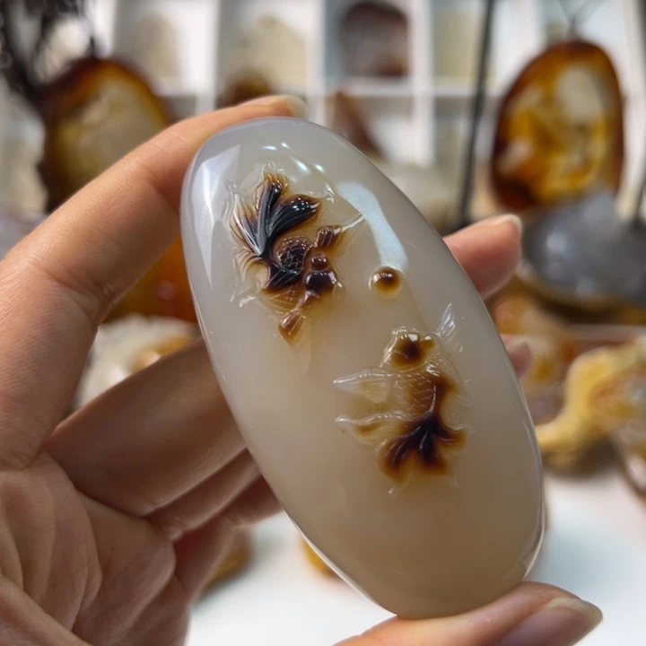 玛瑙/玉髓颈饰未镶嵌