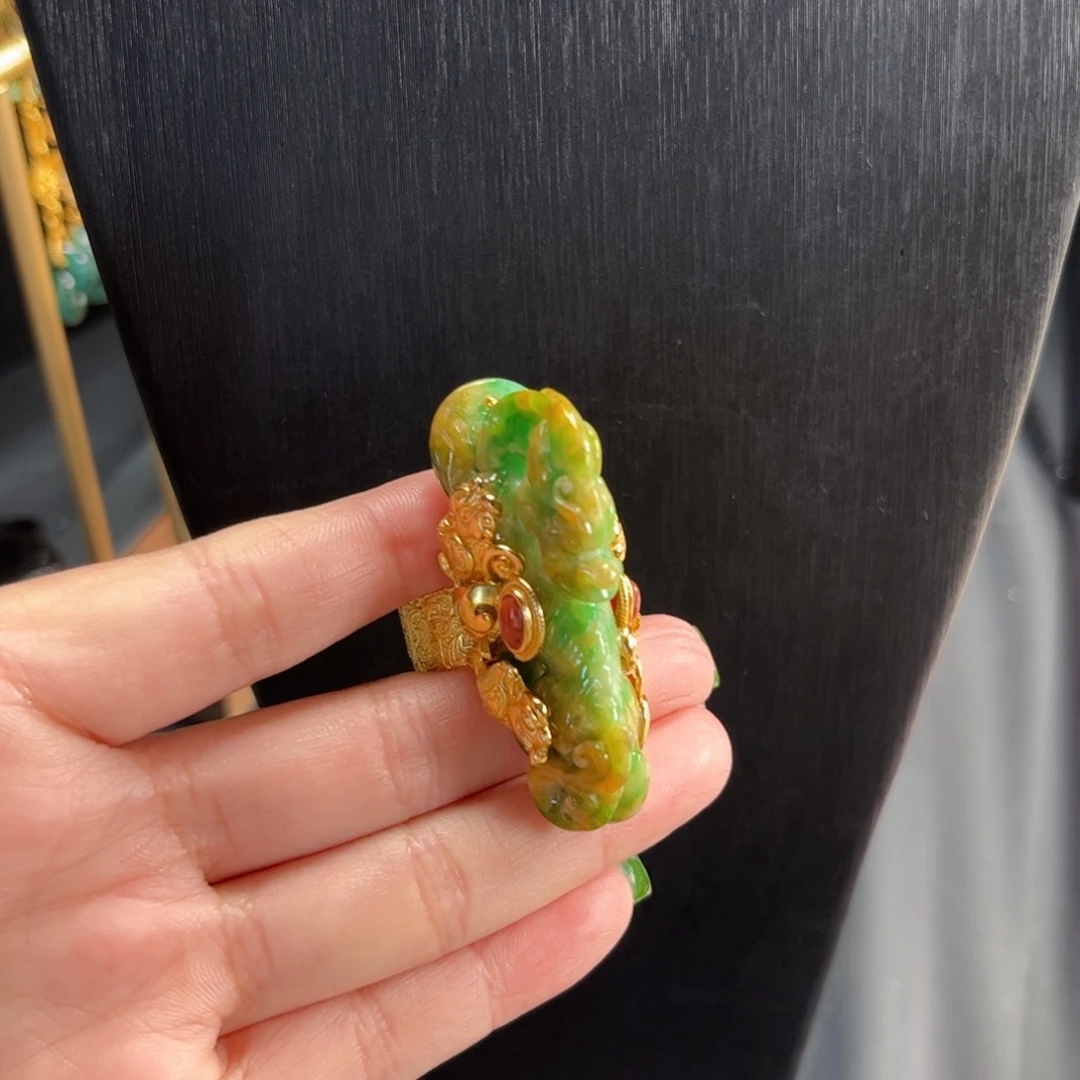 【闪购商品】翡翠戒指银S925镀金镶嵌紫*萄，