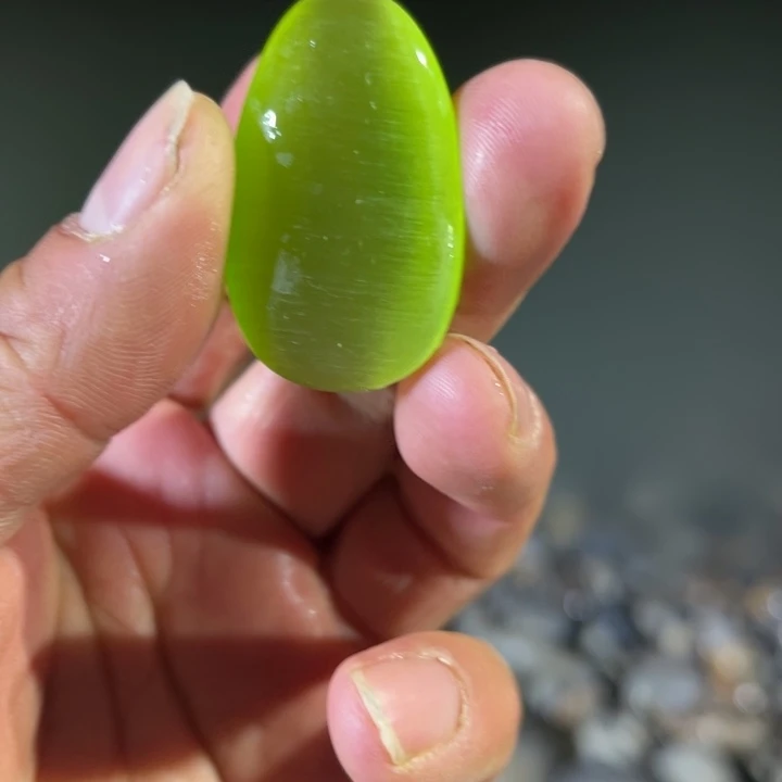 和田玉（糖玉）未镶嵌珠宝奇石