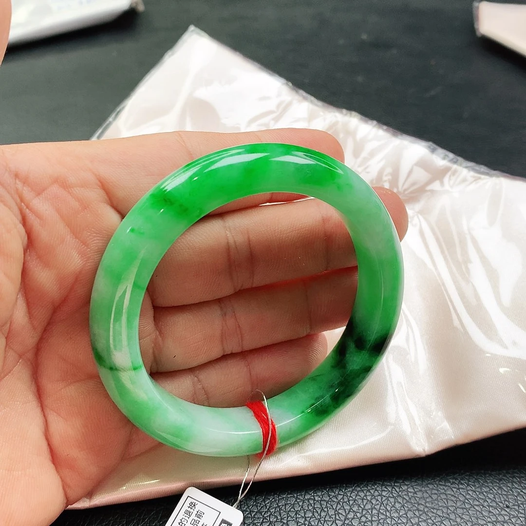 未镶嵌手镯翡翠天然翡翠手镯