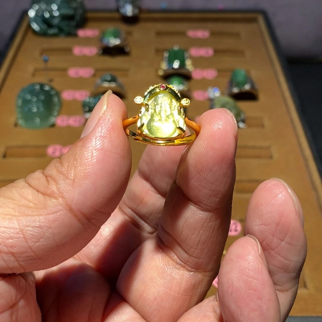 和田玉未镶嵌戒指