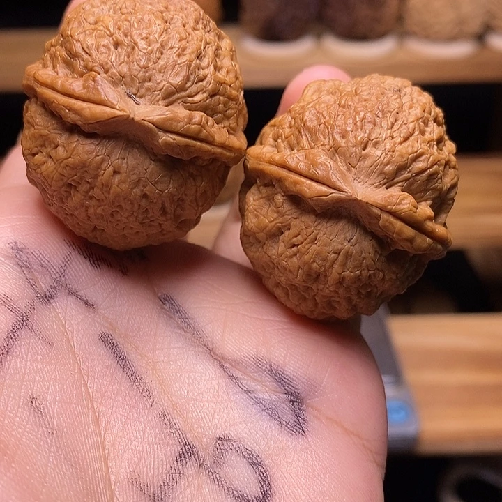 吊坠文玩核桃粗筋罗汉头41