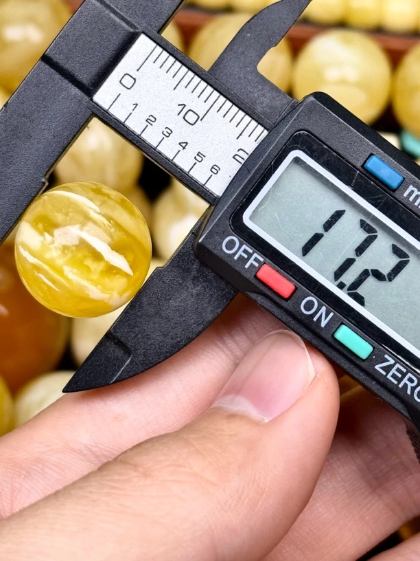 17.2mm俄料国矿一级料浓瓷白妖孽虎皮纹千层雪橘底金溶洞蜜蜡圆珠