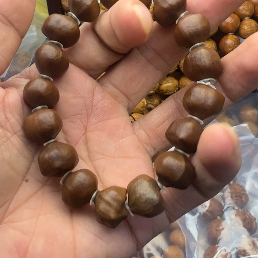 橄榄核吊坠1.3铁盒蒜头