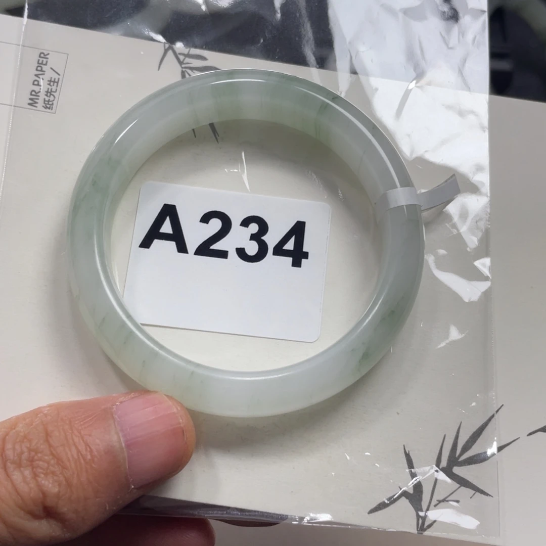 石英质玉未镶嵌手镯53.8