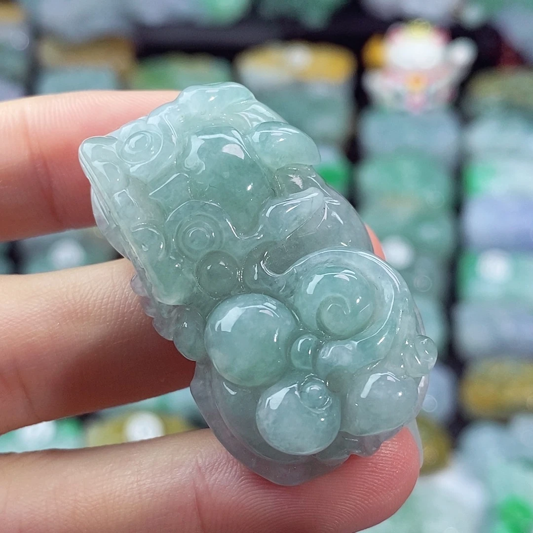 颈饰未镶嵌翡翠天然