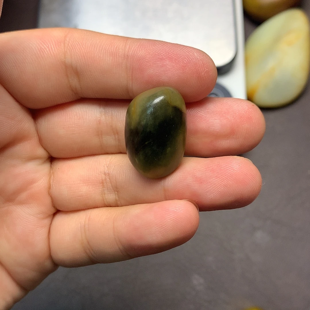 和田玉（糖玉）未镶嵌挂件