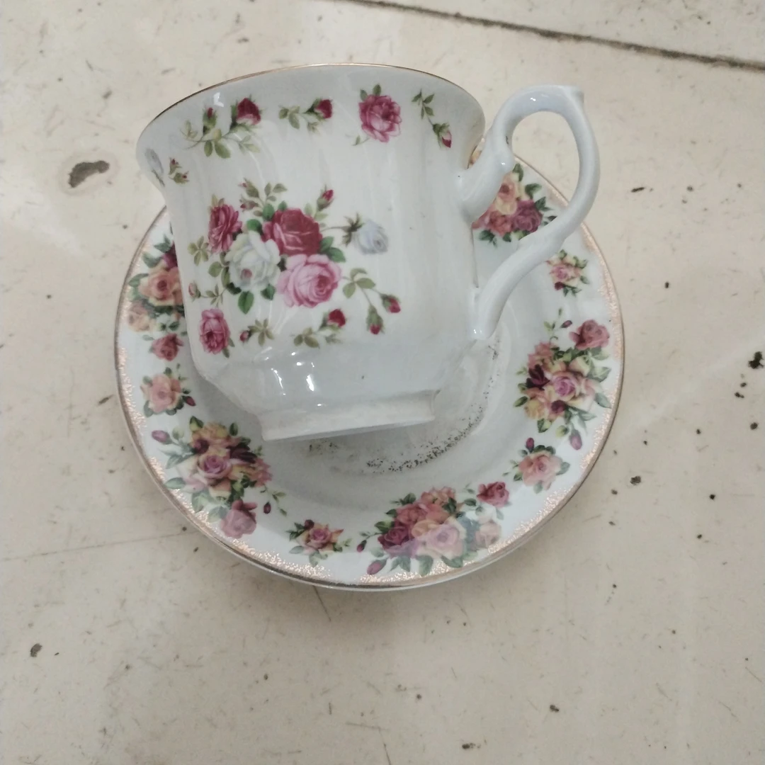 阿尔伯特系列杯碟一套！