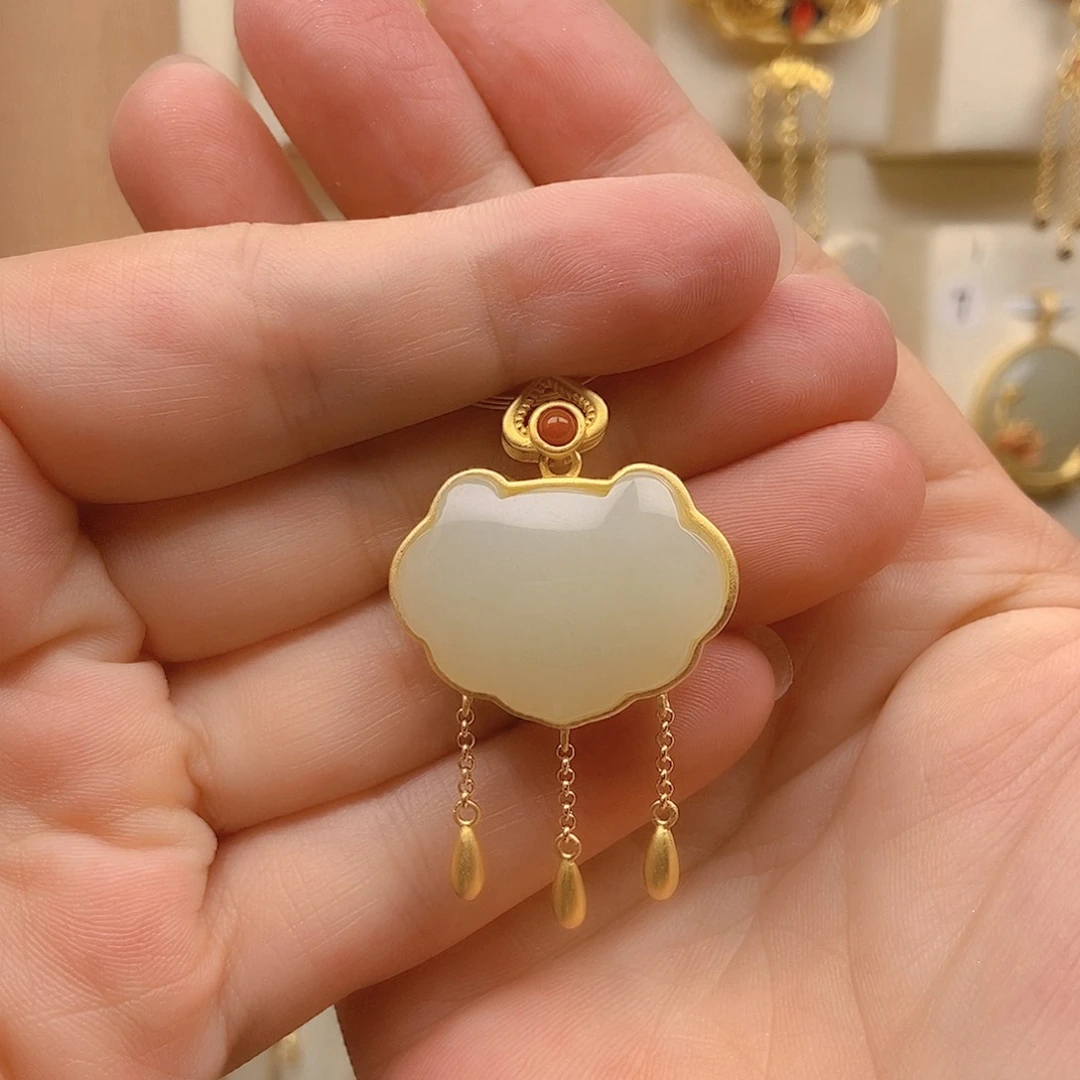 和田玉银S925镀金镶嵌颈饰