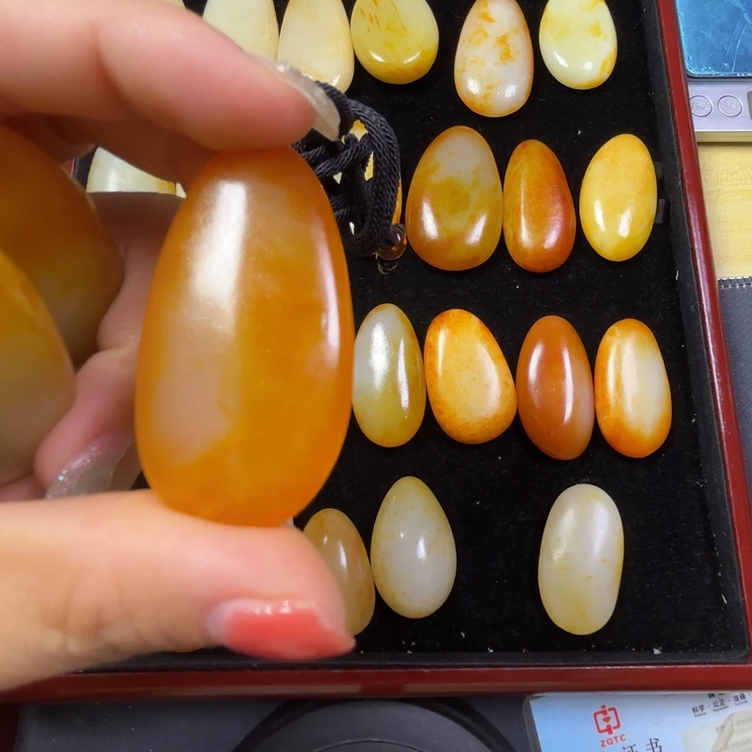 天***乐颈饰未镶嵌和田玉