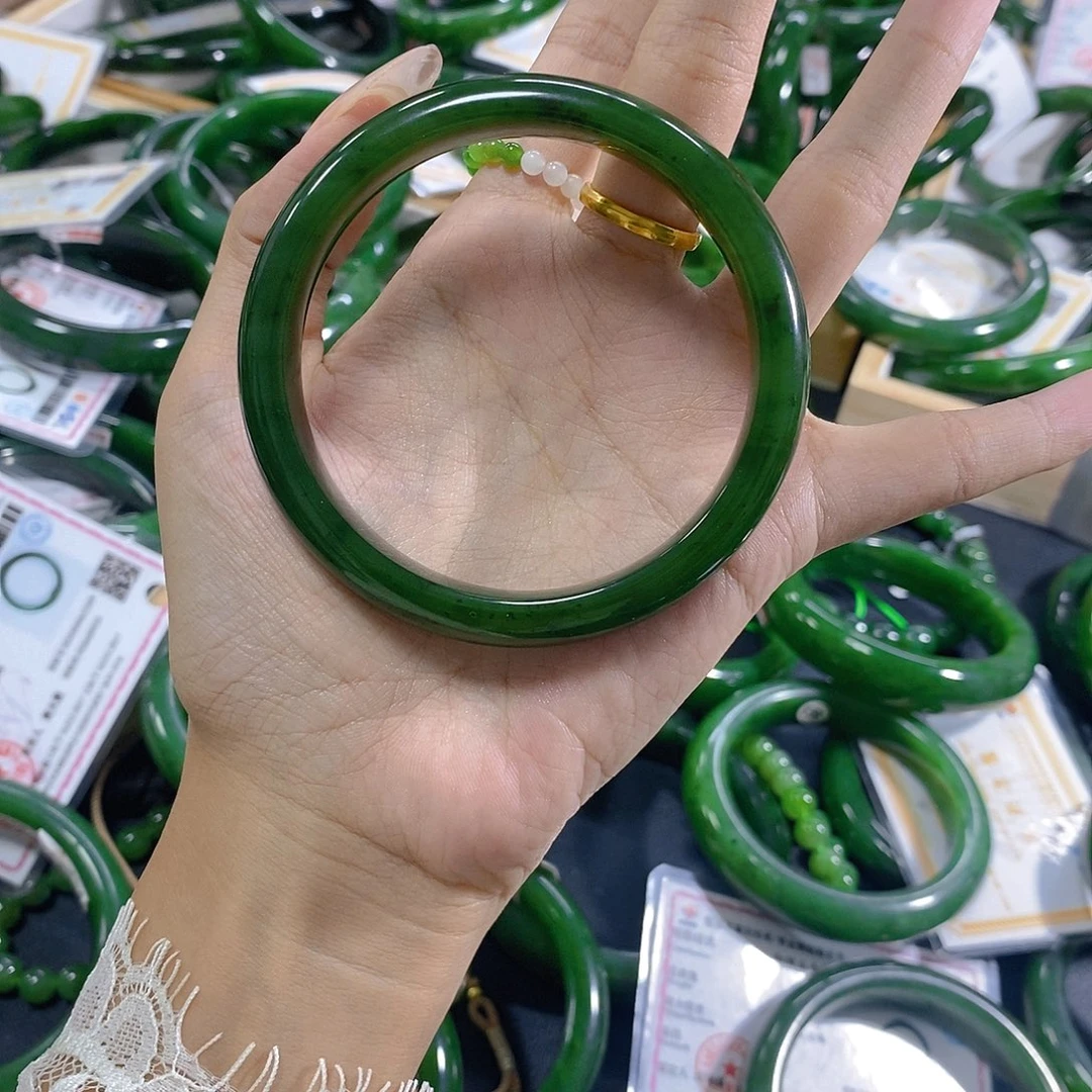 ****…未镶嵌手链和田玉