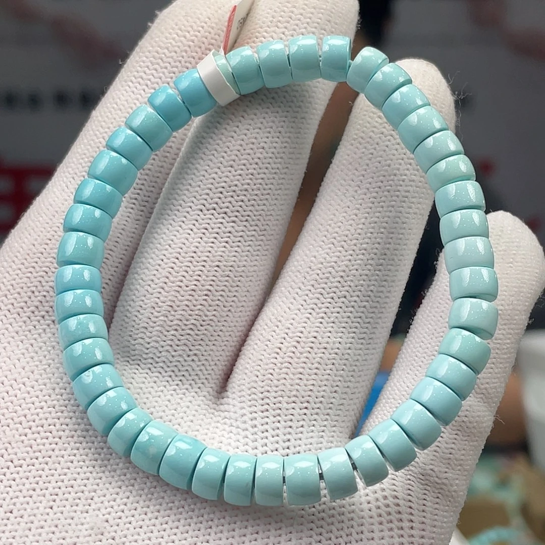 宁****绿松石未镶嵌挂件