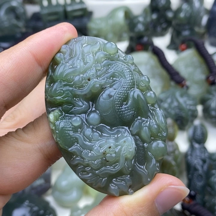 颈饰未镶嵌和田玉
