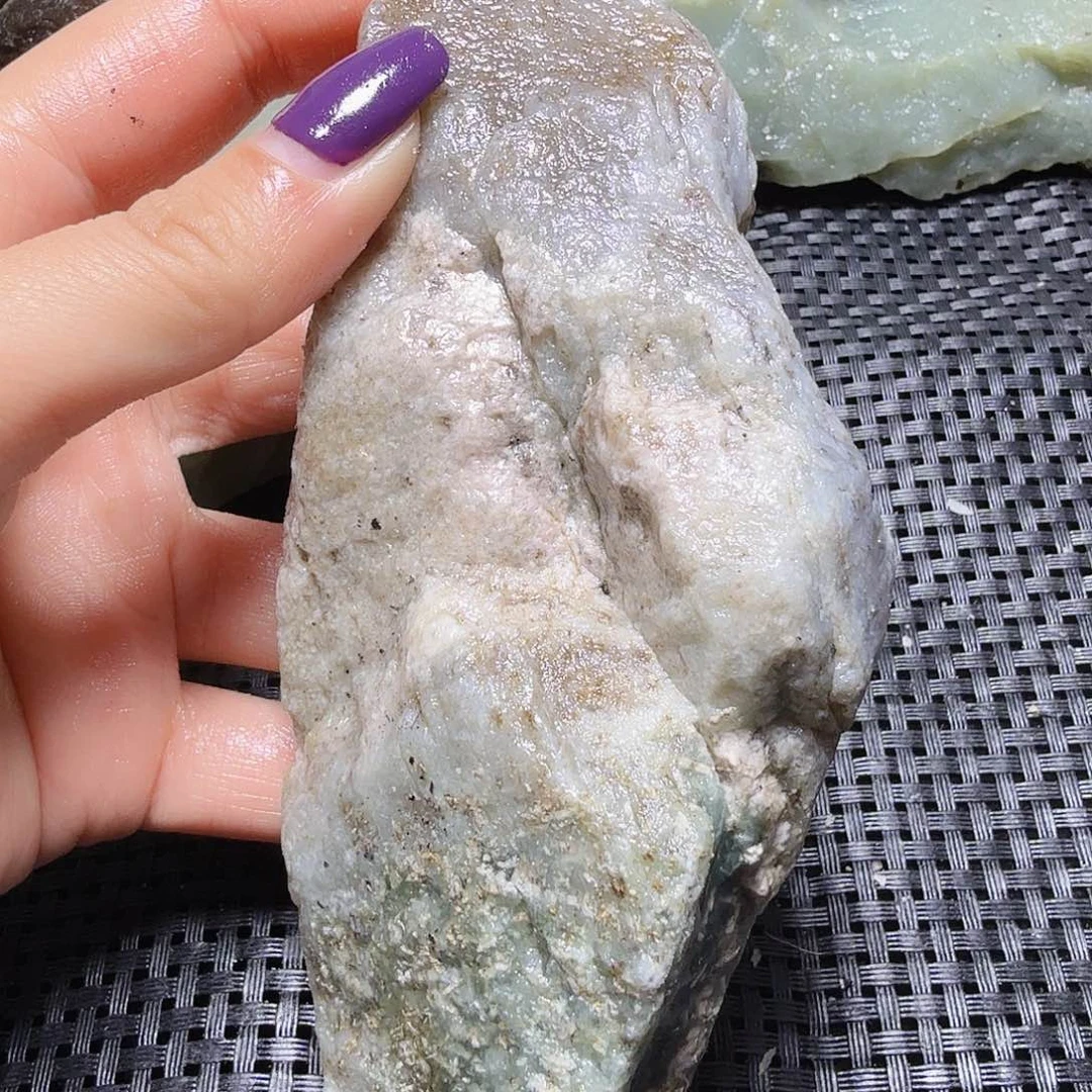 和田玉（糖玉）未镶嵌珠宝半成品